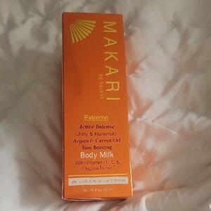Extreme Active Intense Tone Boosting Body Milk - Orange